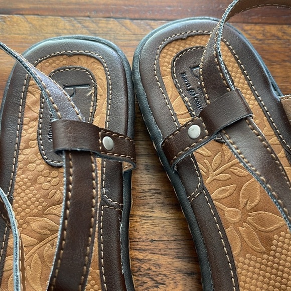 B.O.C. Born Strappy brown flat sandals size 10 huaraches thongs - Picture 2 of 13